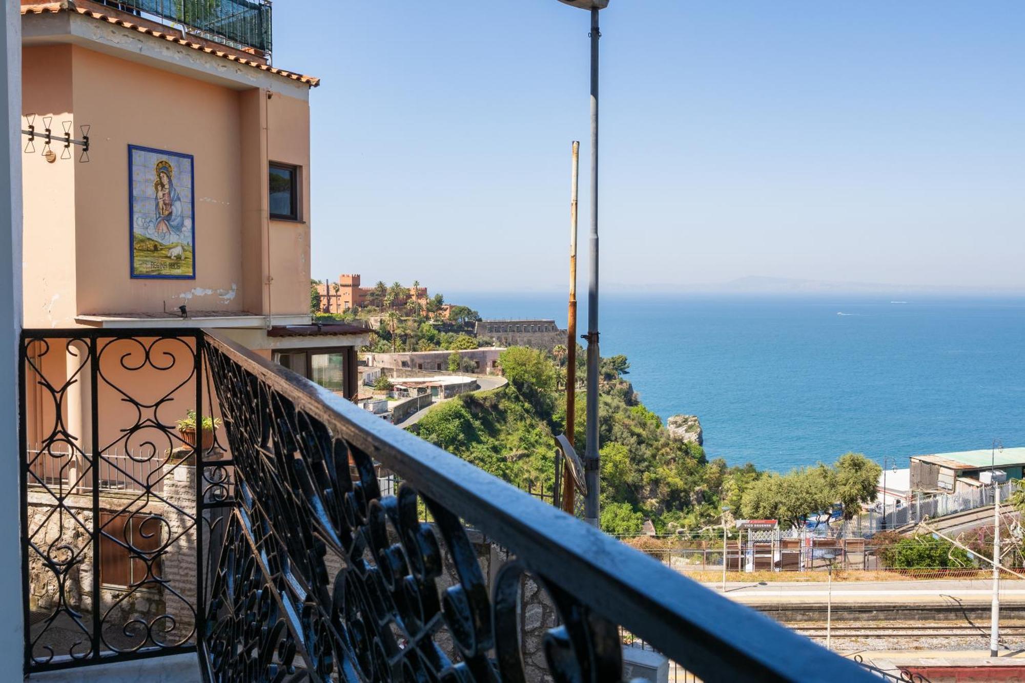 La Casa Del Golfo Daire Vico Equense Dış mekan fotoğraf